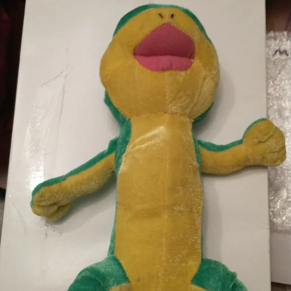 Stuffed Toy Lizard 🦎 - Picture 2 of 3